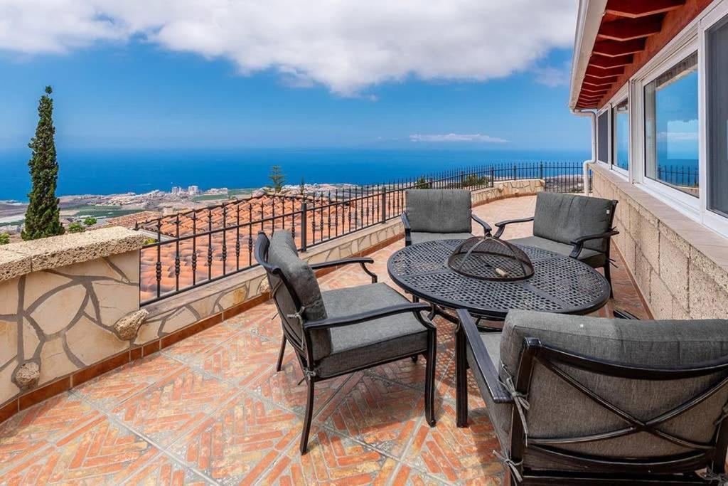 Villa Carlitos Vistas Al Mar Y A La Montana Адехе Экстерьер фото